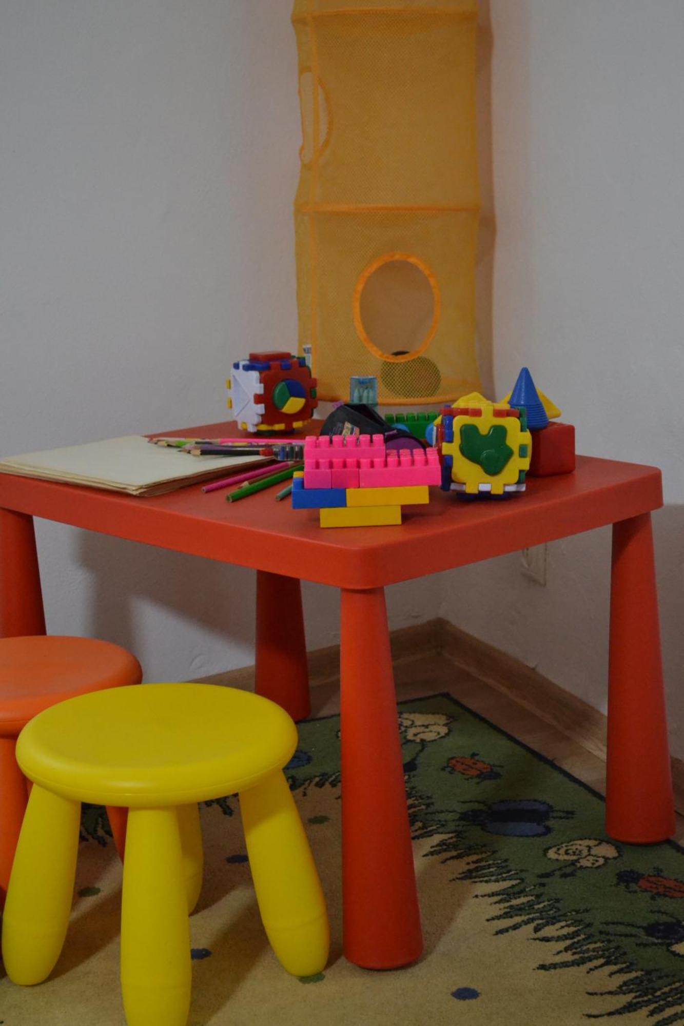 Zu Hause Guest House Vrbov Luaran gambar