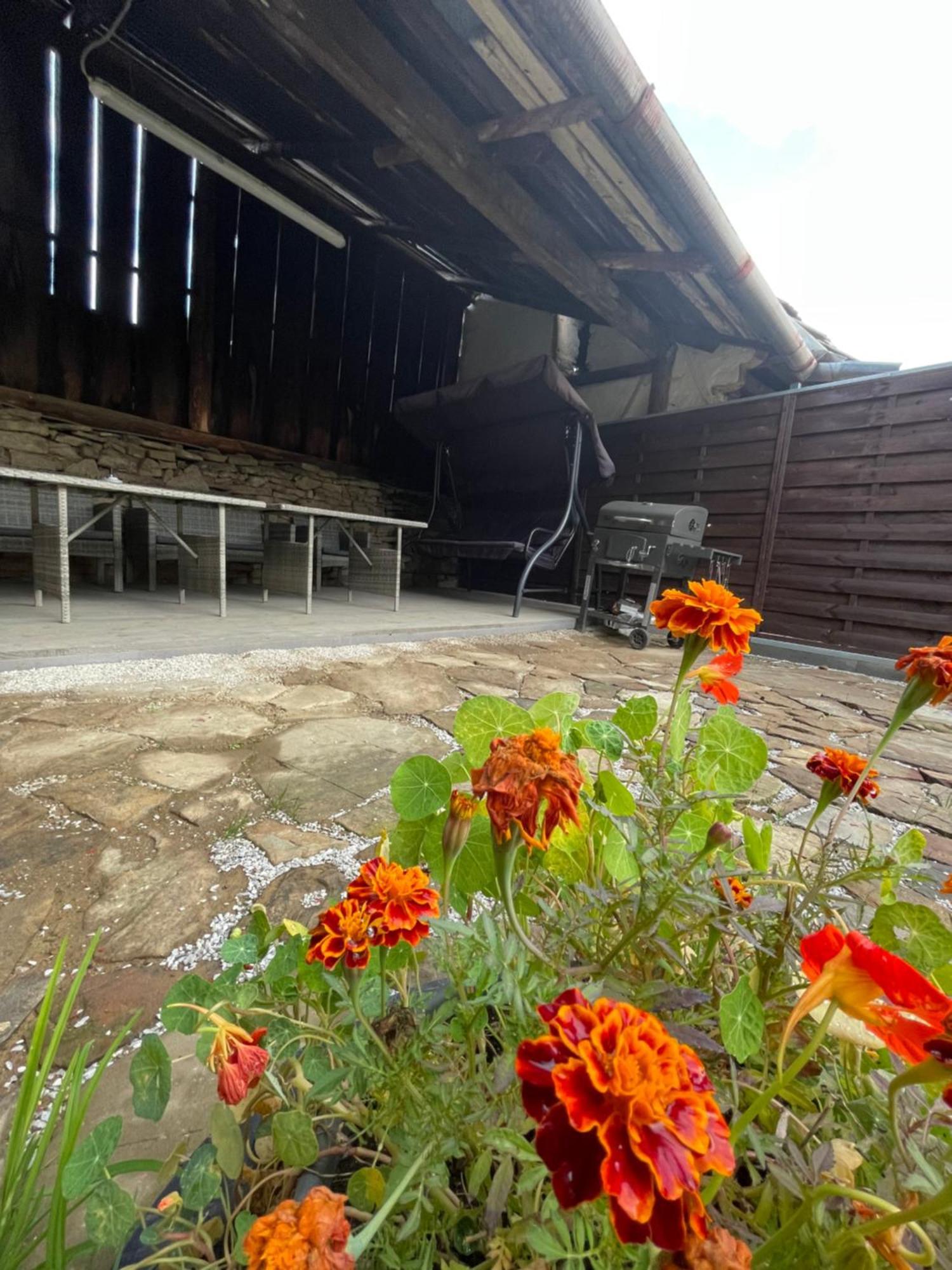 Zu Hause Guest House Vrbov Luaran gambar